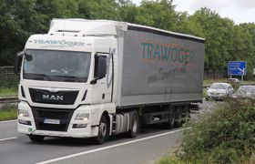 Briefing: EU trilogue over first ever emissions standards for trucks - cut carbon not jobs